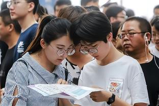 沃尔：文班亚马会拿最佳新秀 切特很棒但他已经熟悉NBA一年了